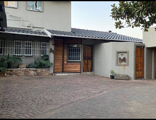 9 BEDROOM HOUSE FOR SALE IN BLAIRGOWRIE